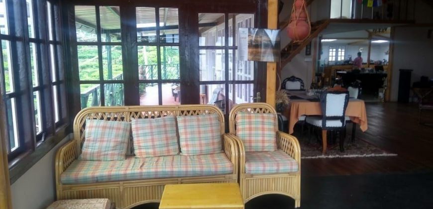 5 BHK Flat in Greater Kailash